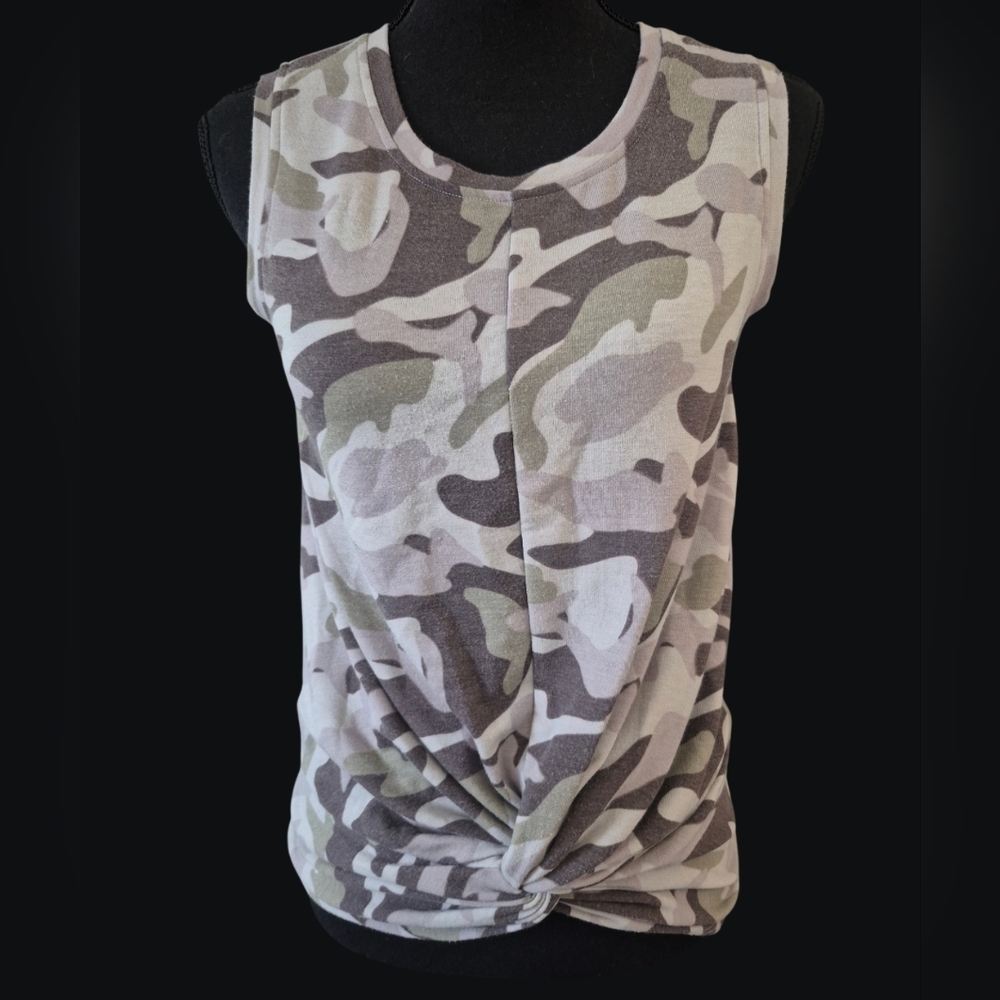 Cable & Gauge Neutral Color Camo Print Twist-Front Tank -  Size PS